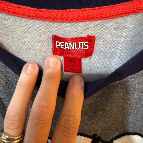 Peanuts Gray and Red Sweatshirt Classic Raglan Style - Picture 2 of 3